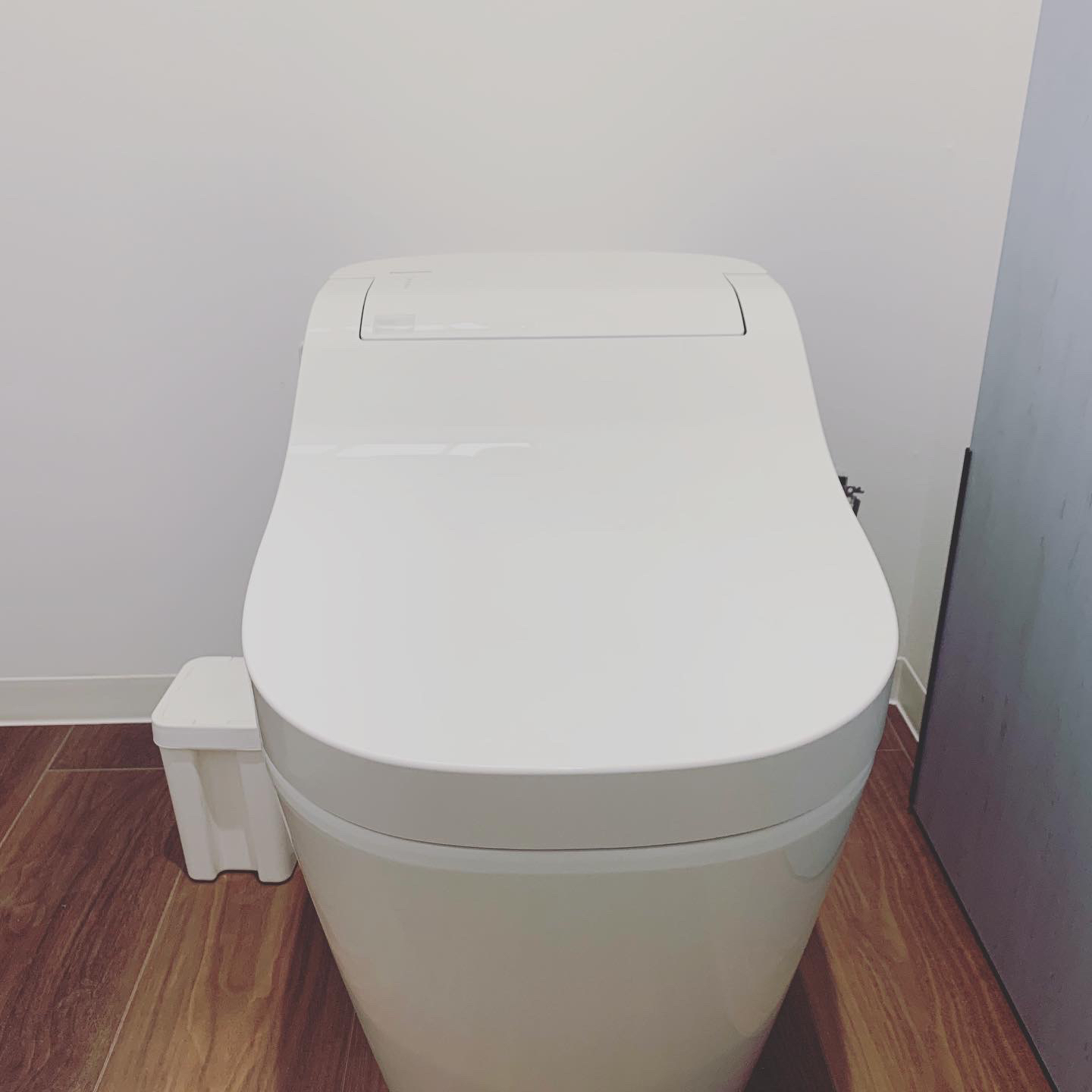 長島オフィスリフォーム　トイレ 写真